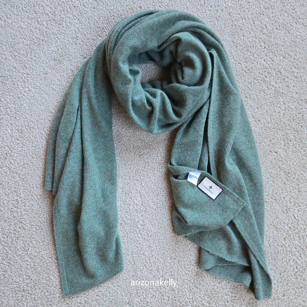 NWOT Tuckernuck Cashmere Scarf Green